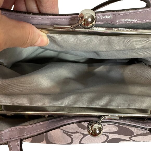 Coach Signature C KISS LOCK Shoulder Bag Lavender Purple F19190 - Picture 9 of 15